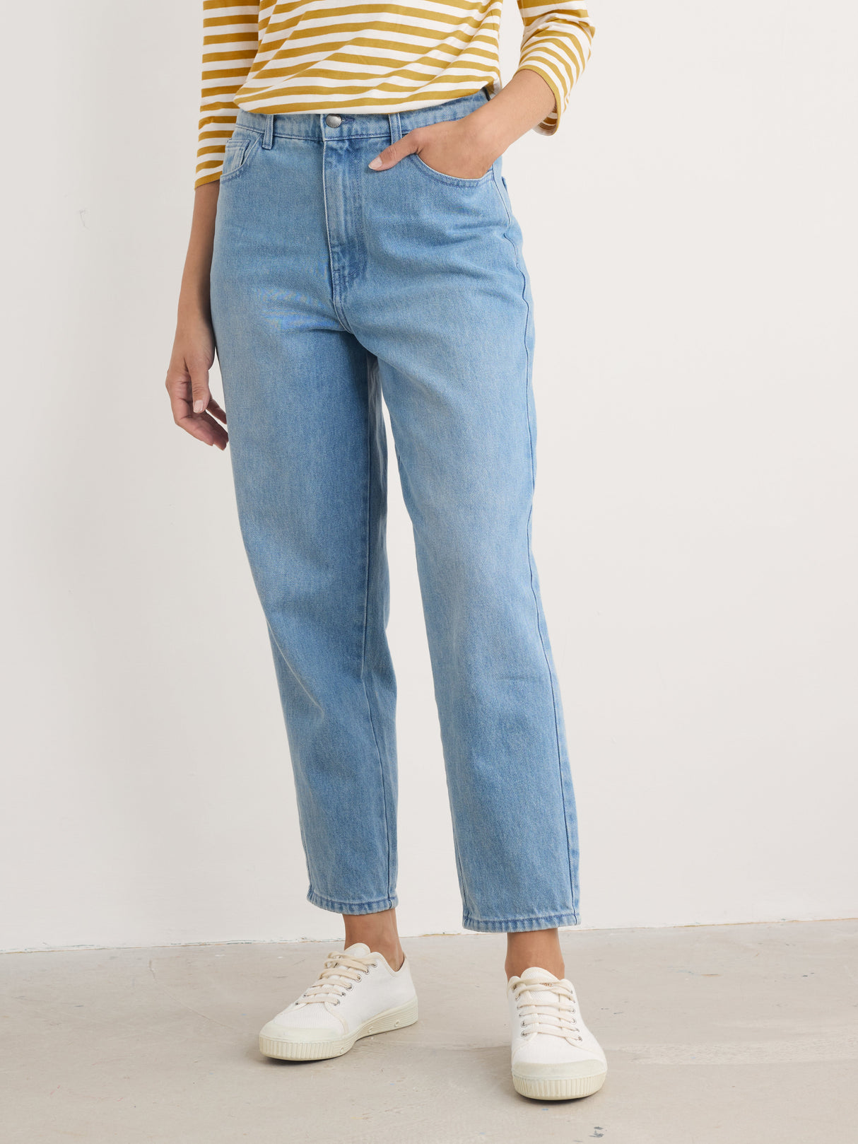 Seasalt Towan Barrel Leg Jean - Light Wash High Twist