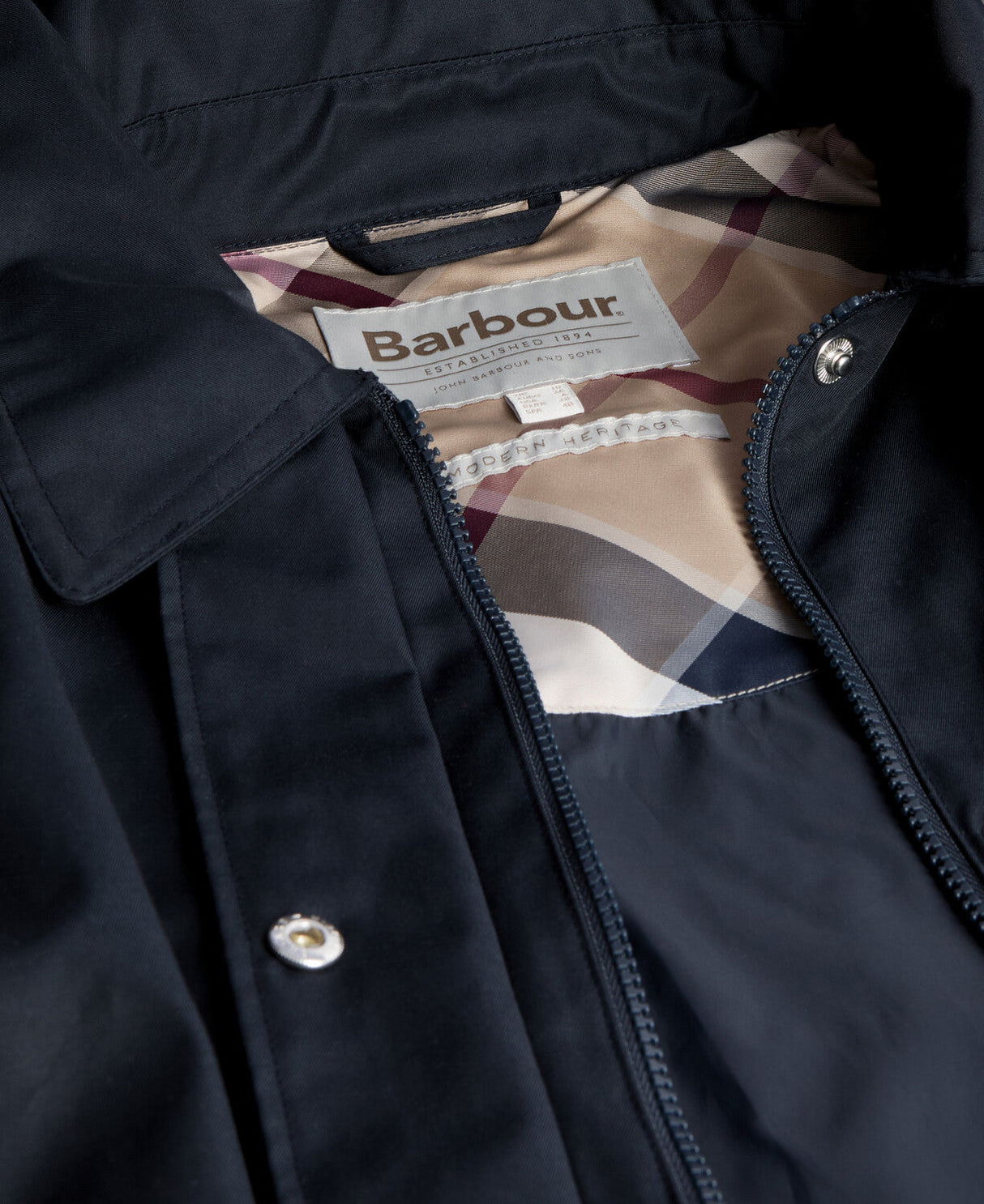 Barbour Fallyn Showerproof Jacket - Dark Navy/Hessian Tartan