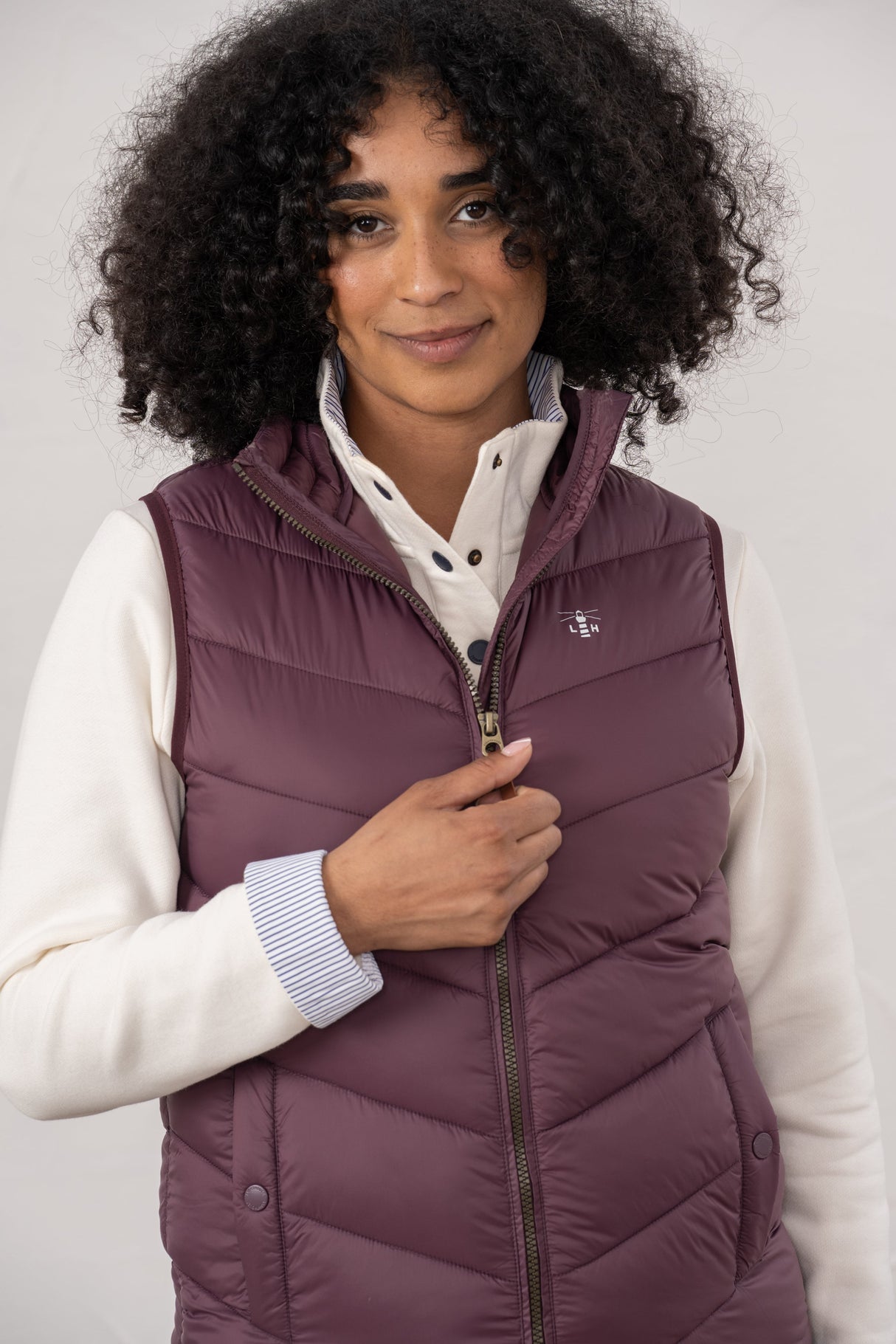 Lighthouse Laurel Ladies Gilet - Cranberry