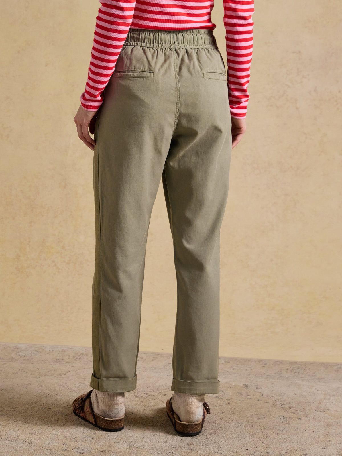 Joules Relaxed Chino - Khaki*