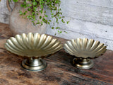 Small Centrepiece on foot with grooves*