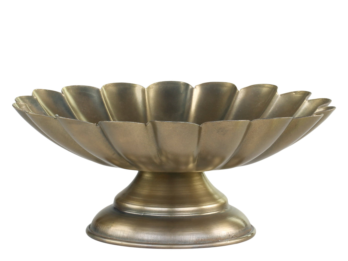 Small Centrepiece on foot with grooves*