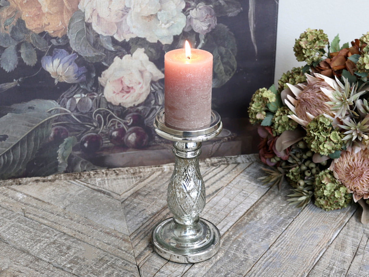 Candlestick for pillar candles