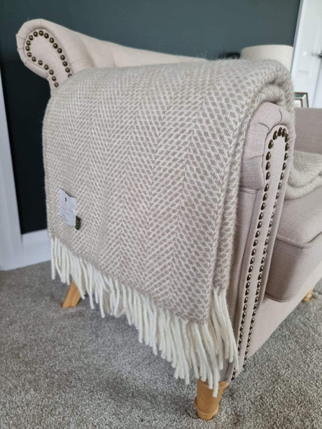 Forager Beehive Blanket - Oatmeal