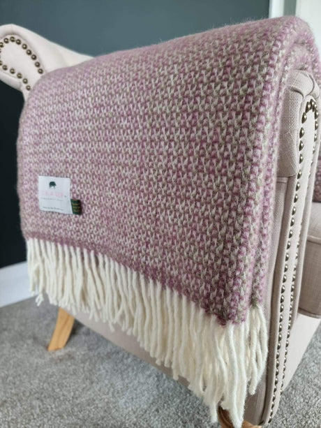 Forager Illusion Blanket - Raspberry